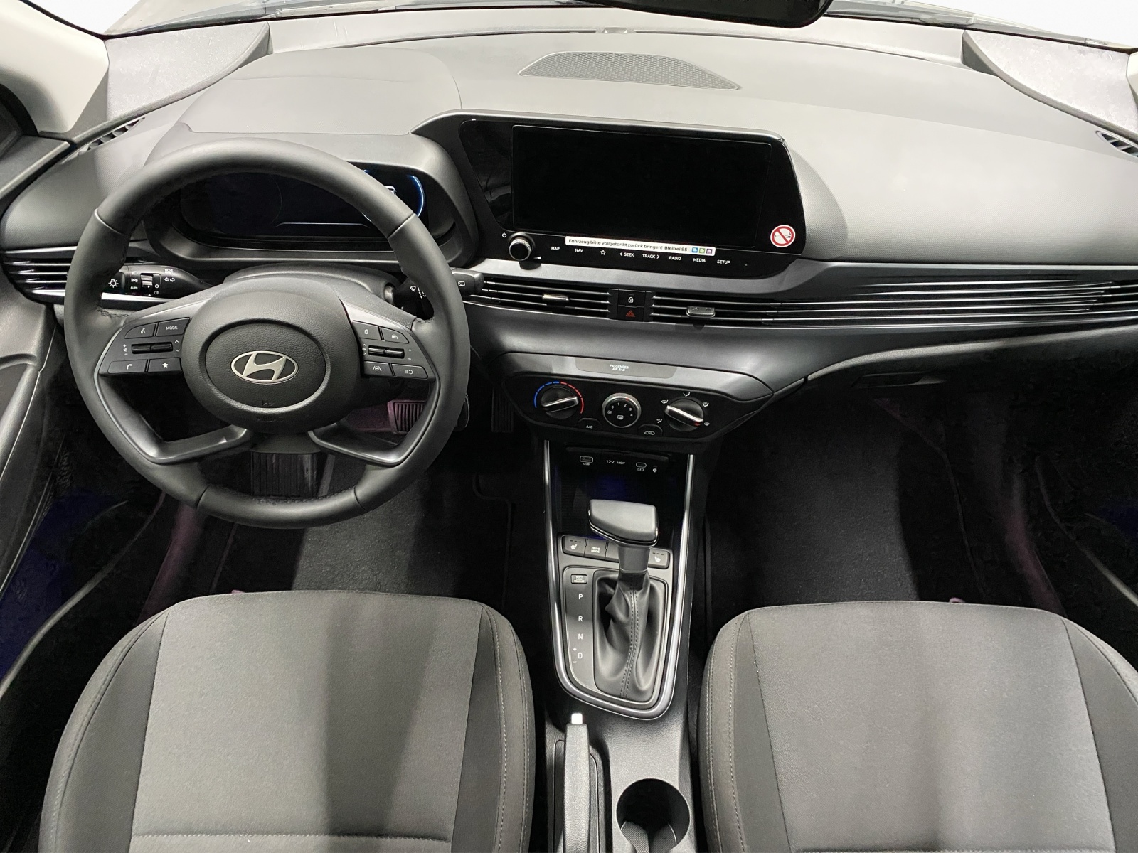 HYUNDAI i20 1.0 T-GDi Amplia-image-11
