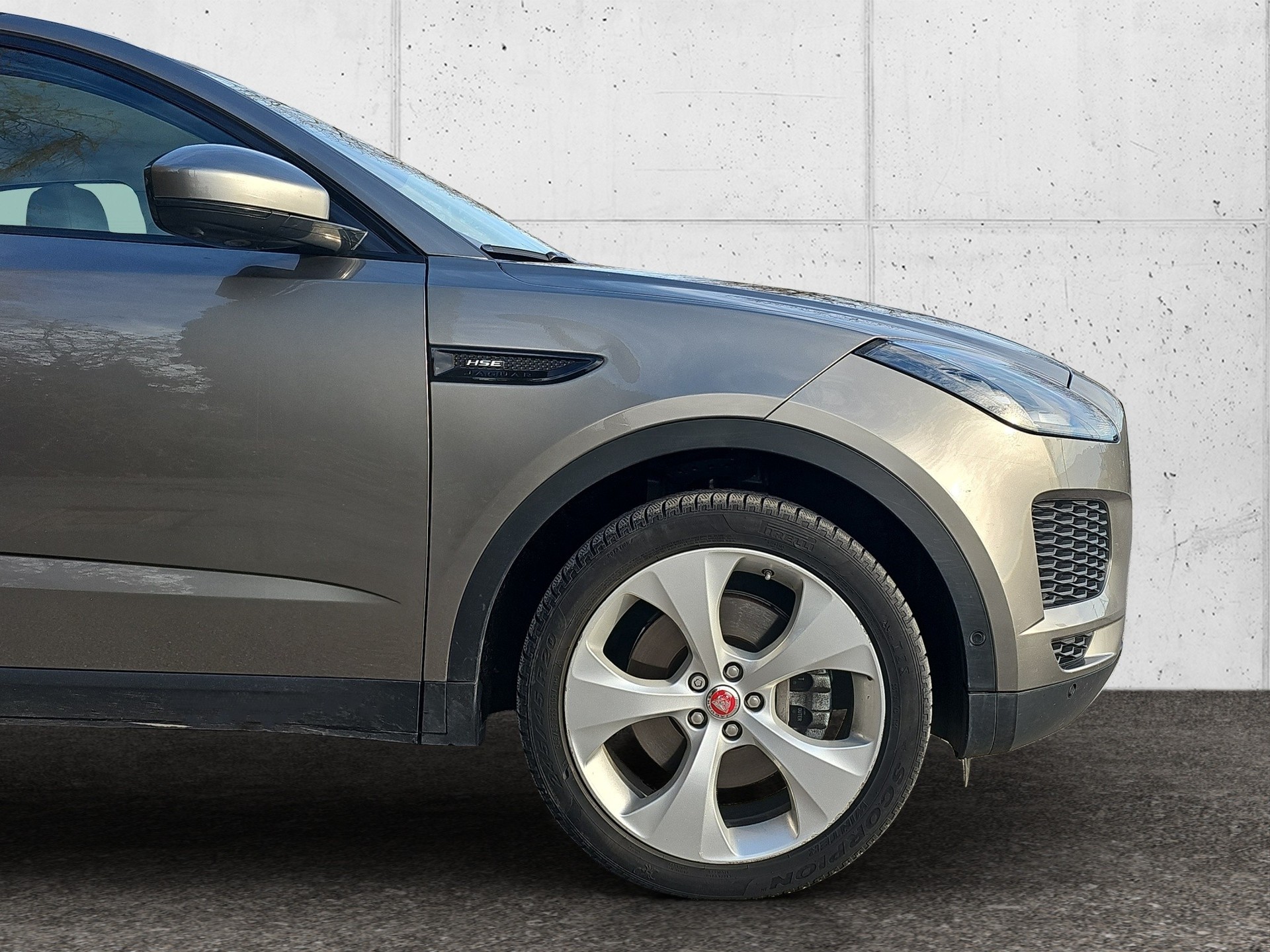 JAGUAR E-Pace 2.0 P250 HSE AWD Automatik-image-9