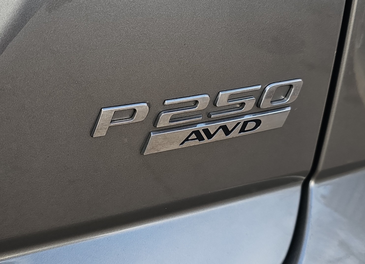 JAGUAR E-Pace 2.0 P250 HSE AWD Automatik-image-29