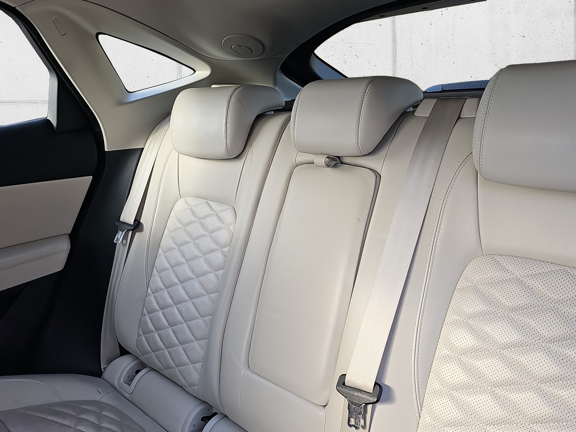 JAGUAR E-Pace 2.0 P250 HSE AWD Automatik-image-25