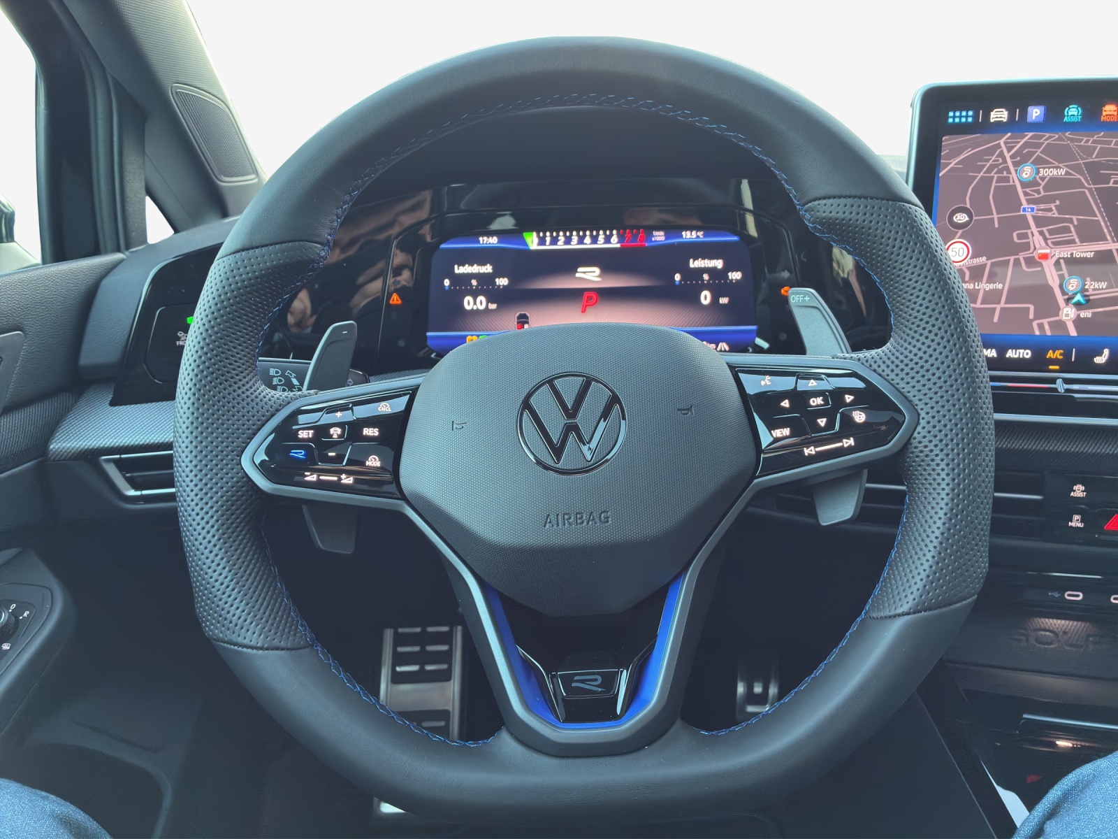 VW Golf 2.0 TSI R DSG 4 Motion-image-9
