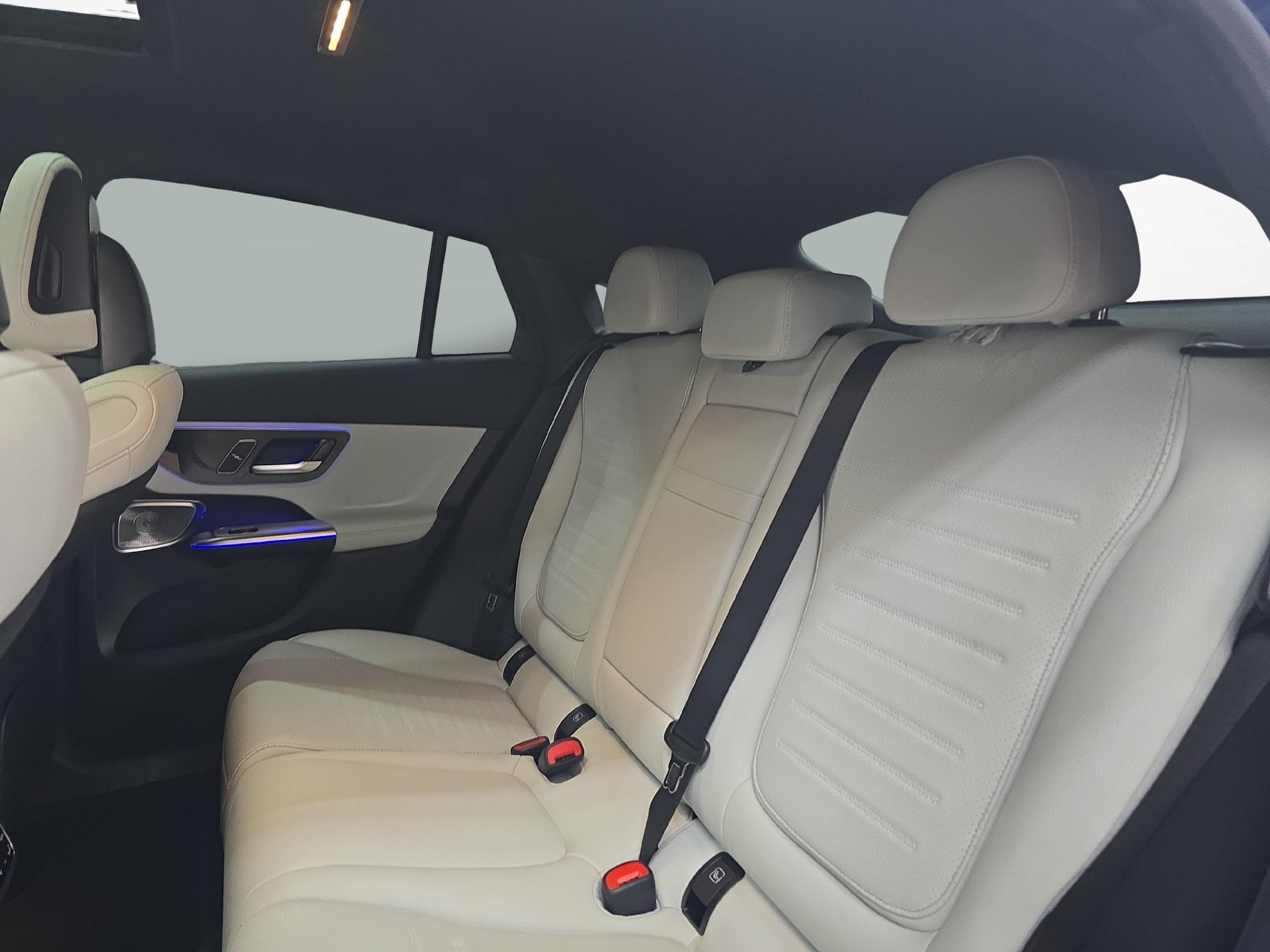 MERCEDES-BENZ GLC 400 e 4MATIC Coupé EQ Star AMG Line-image-9