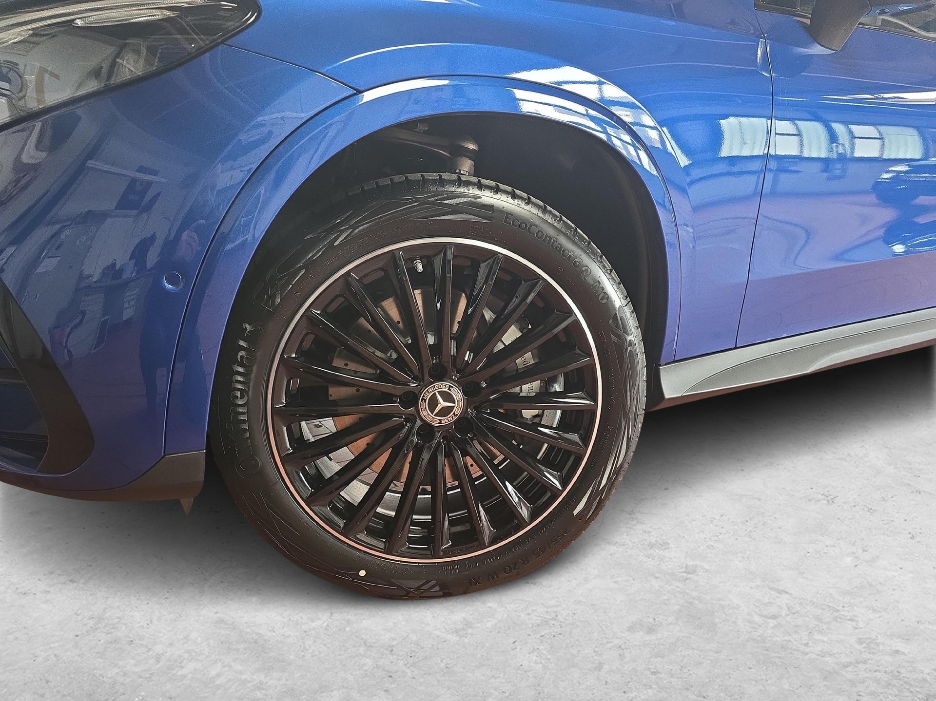 MERCEDES-BENZ GLC 400 e 4MATIC Coupé EQ Star AMG Line-image-11
