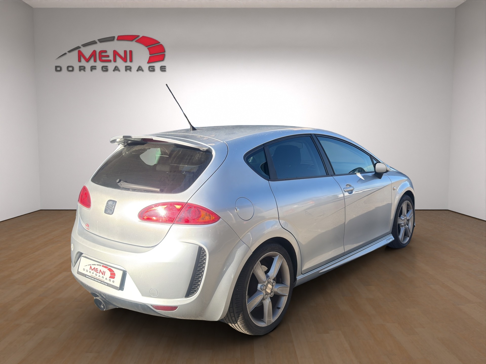 SEAT Leon 2.0 FSI T Stylance-image-6