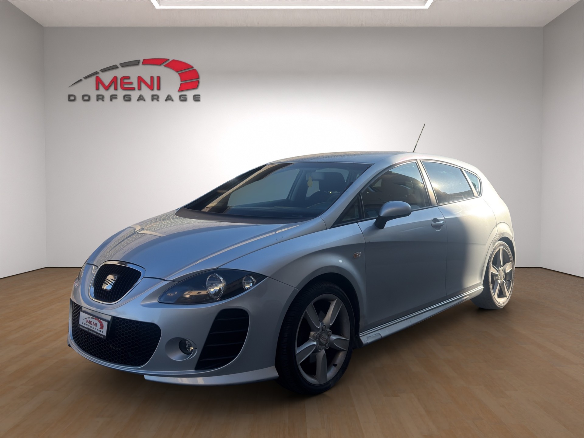 SEAT Leon 2.0 FSI T Stylance-image-2