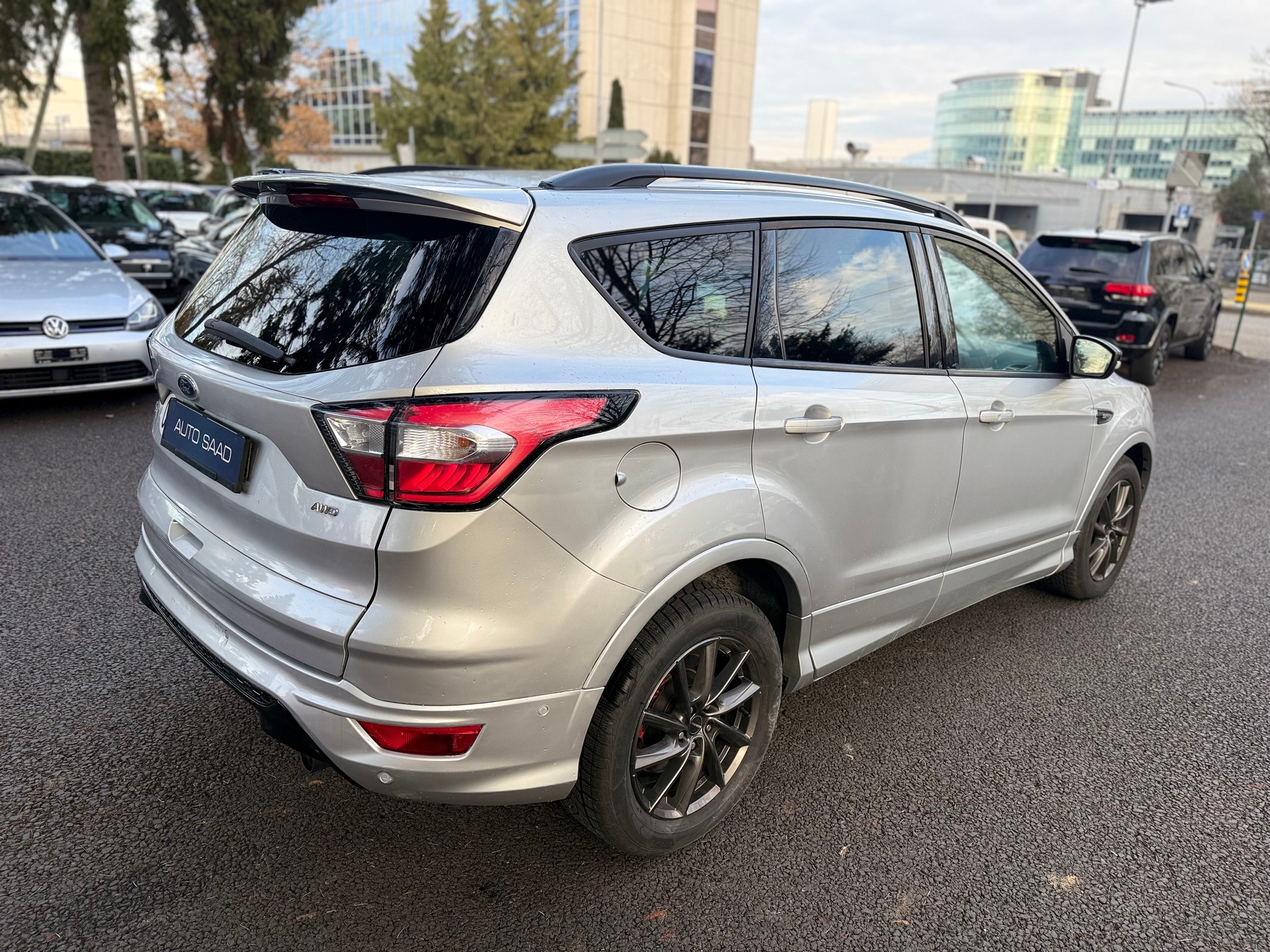 FORD Kuga 2.0 TDCi ST Line High 4WD PowerShift-image-4