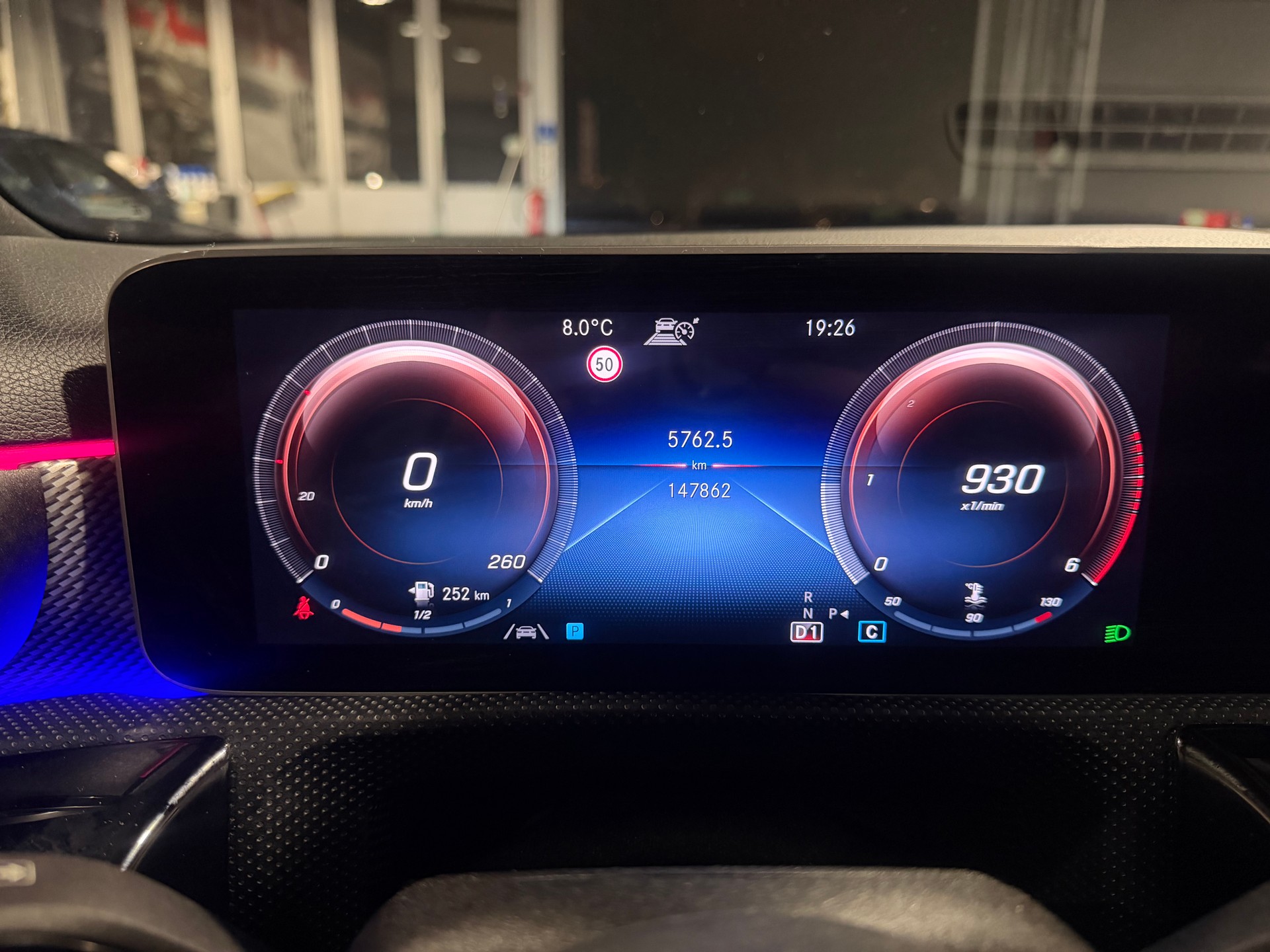 MERCEDES-BENZ A 200 d Style 8G-DCT-image-16