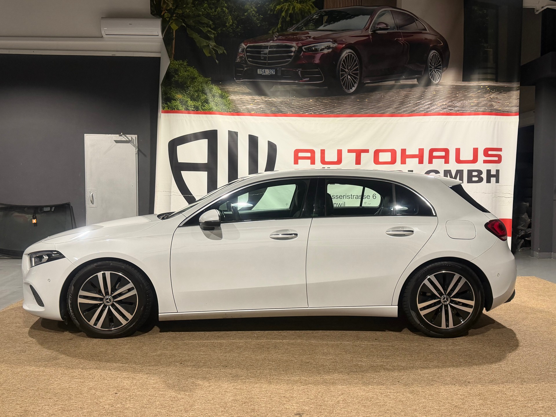 MERCEDES-BENZ A 200 d Style 8G-DCT-image-5