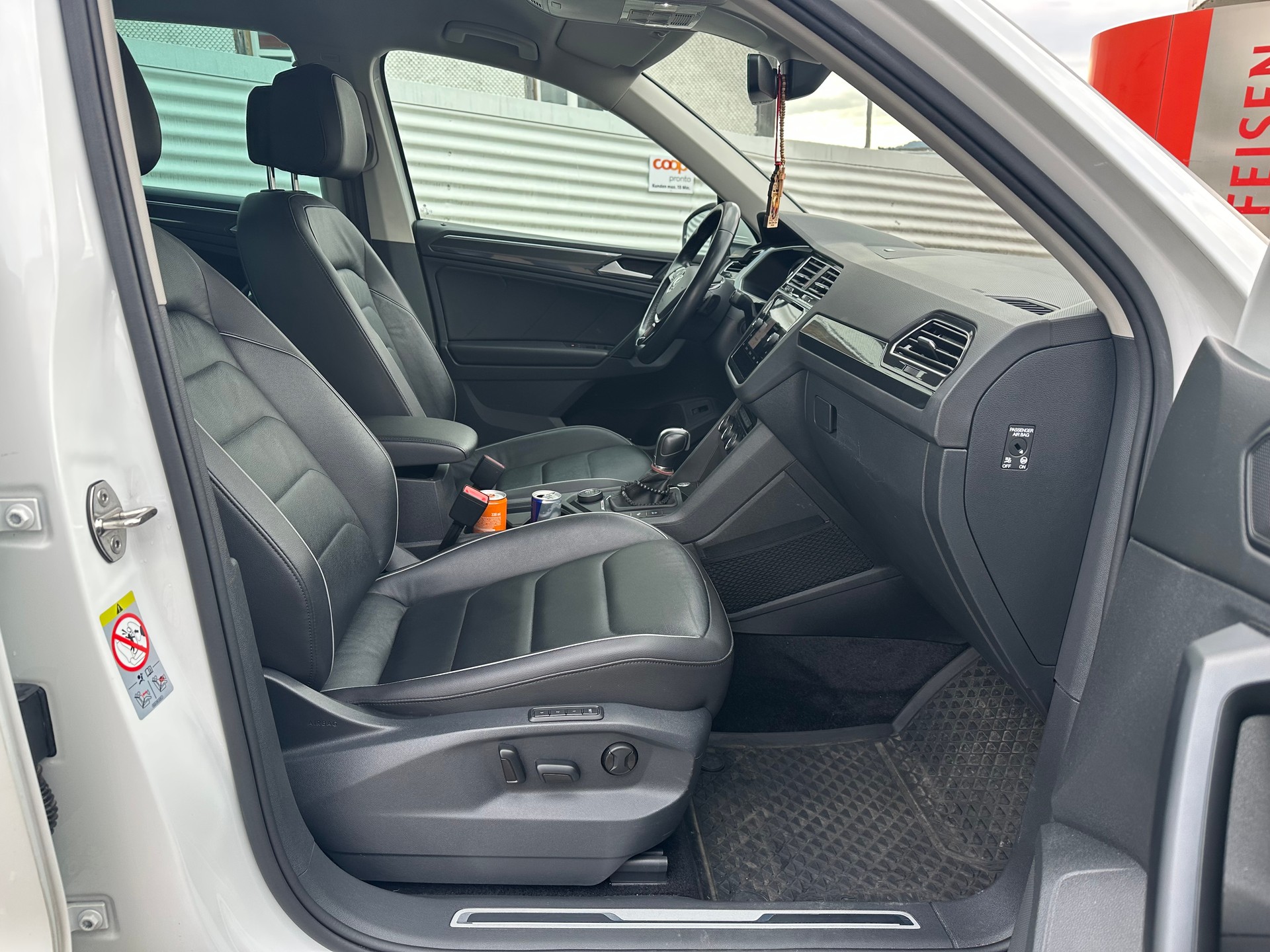VW Tiguan 2.0 TDI SCR Highline 4Motion-image-6