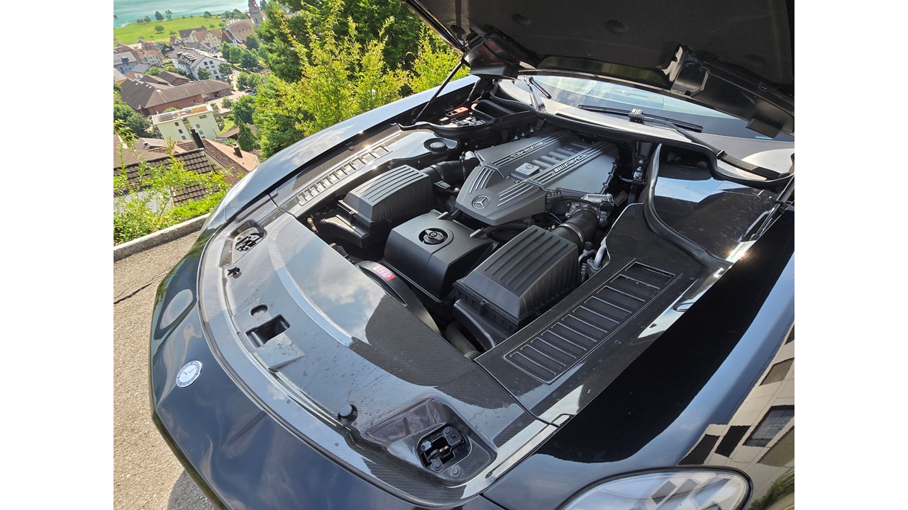 MERCEDES-BENZ SLS 63 AMG Speedshift-image-6