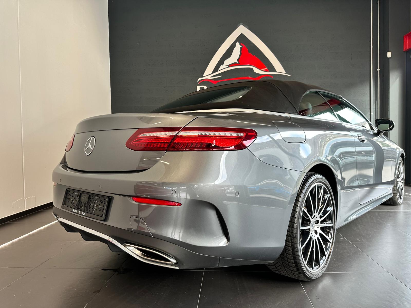 MERCEDES-BENZ E 400 Cabriolet AMG Line 4 Matic 9G-Tronic-image-6