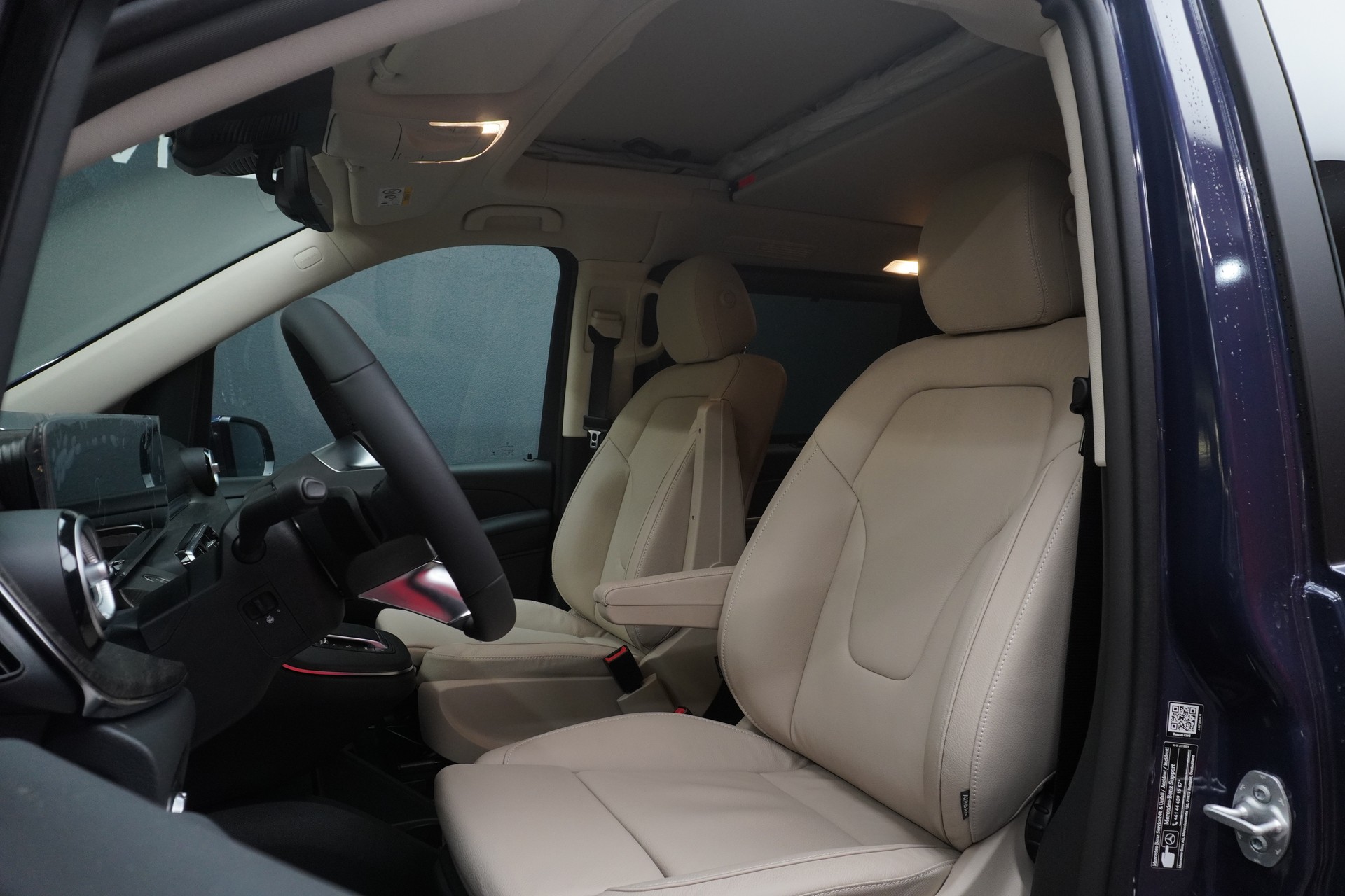 MERCEDES-BENZ Marco Polo 300 d 4M A-image-3
