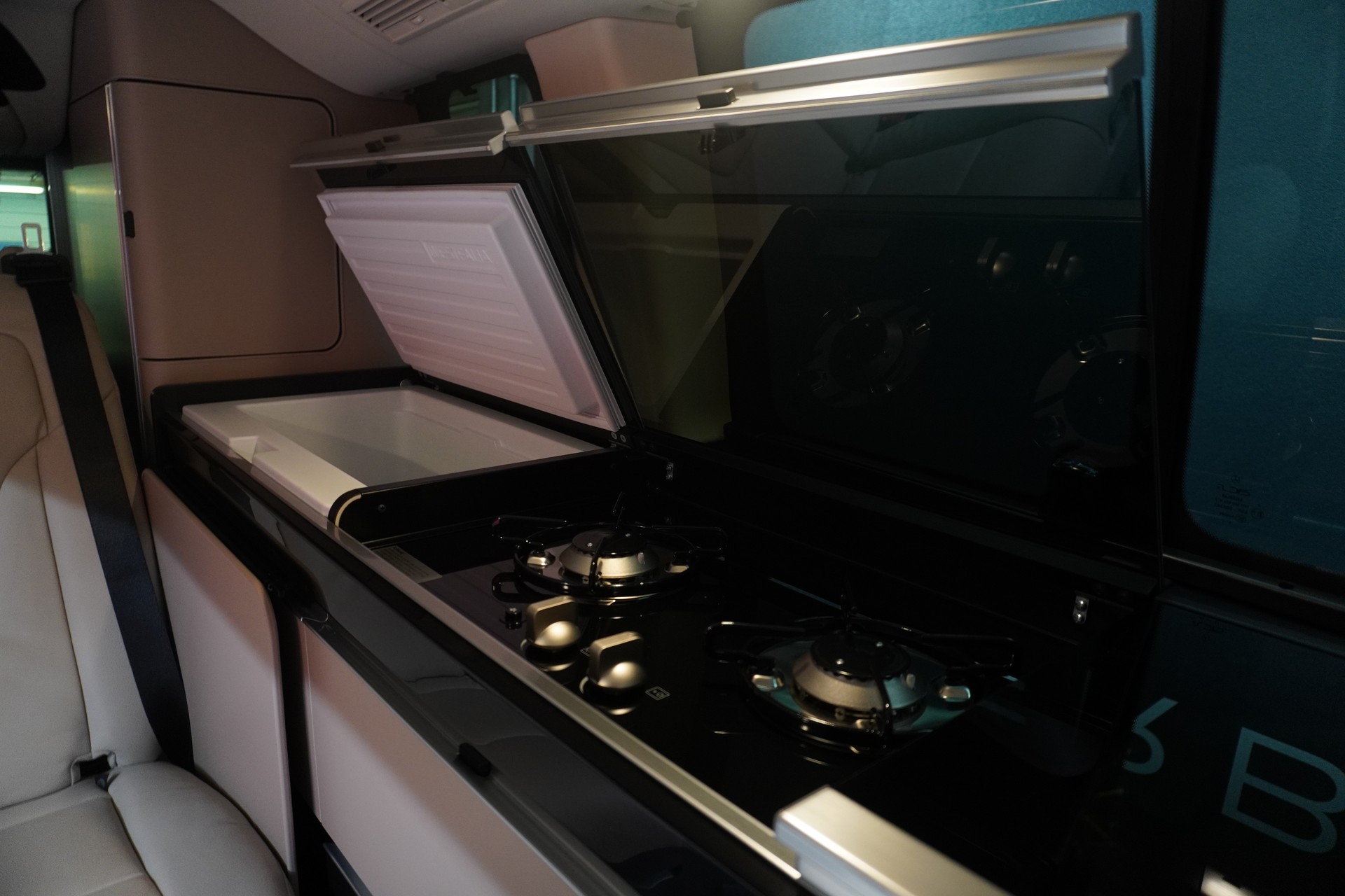 MERCEDES-BENZ Marco Polo 300 d 4M A-image-14