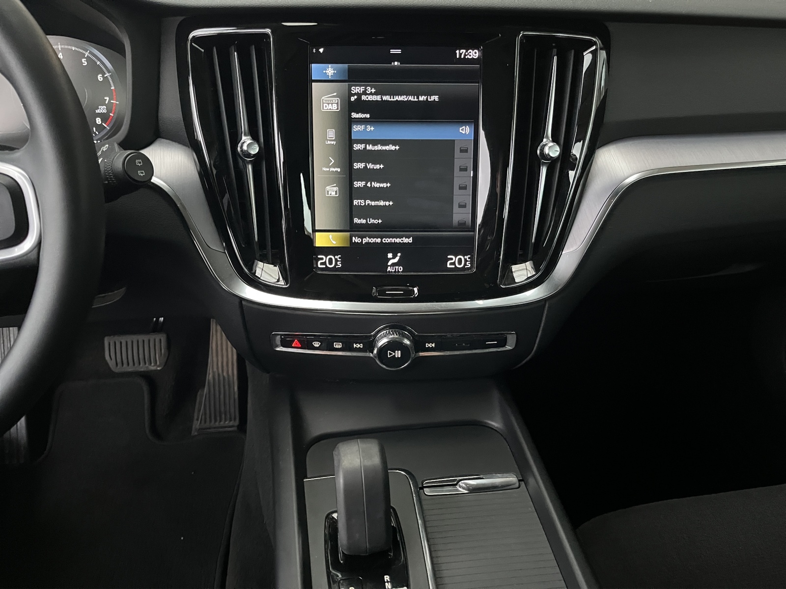 VOLVO V60 B3 Benzin Mild Hybrid Momentum Light Geartronic-image-7