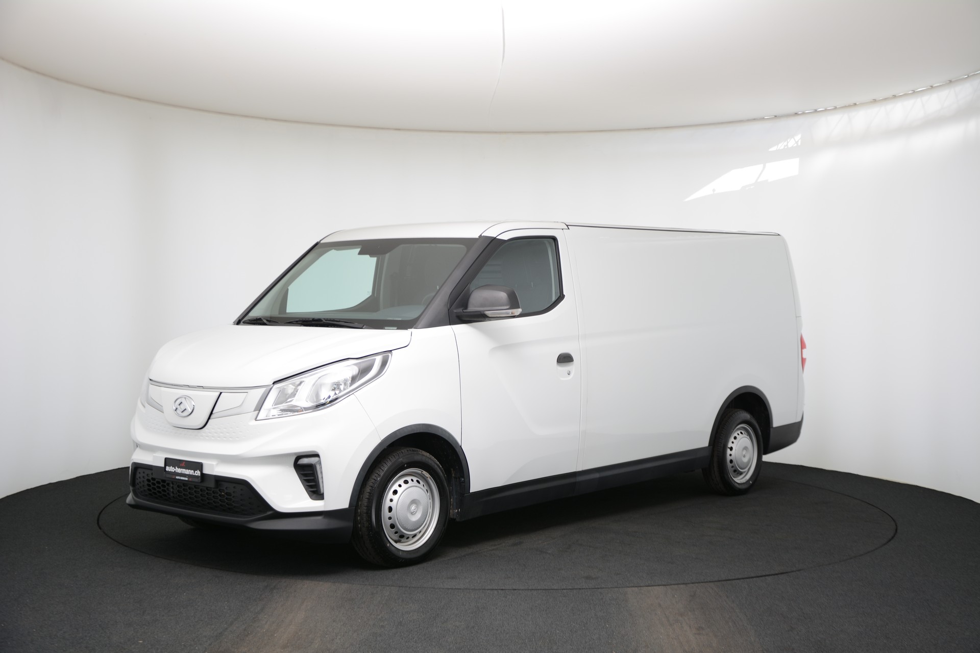MAXUS eDELIVER 3 Kastenaufbau L2 50kWh-image-5