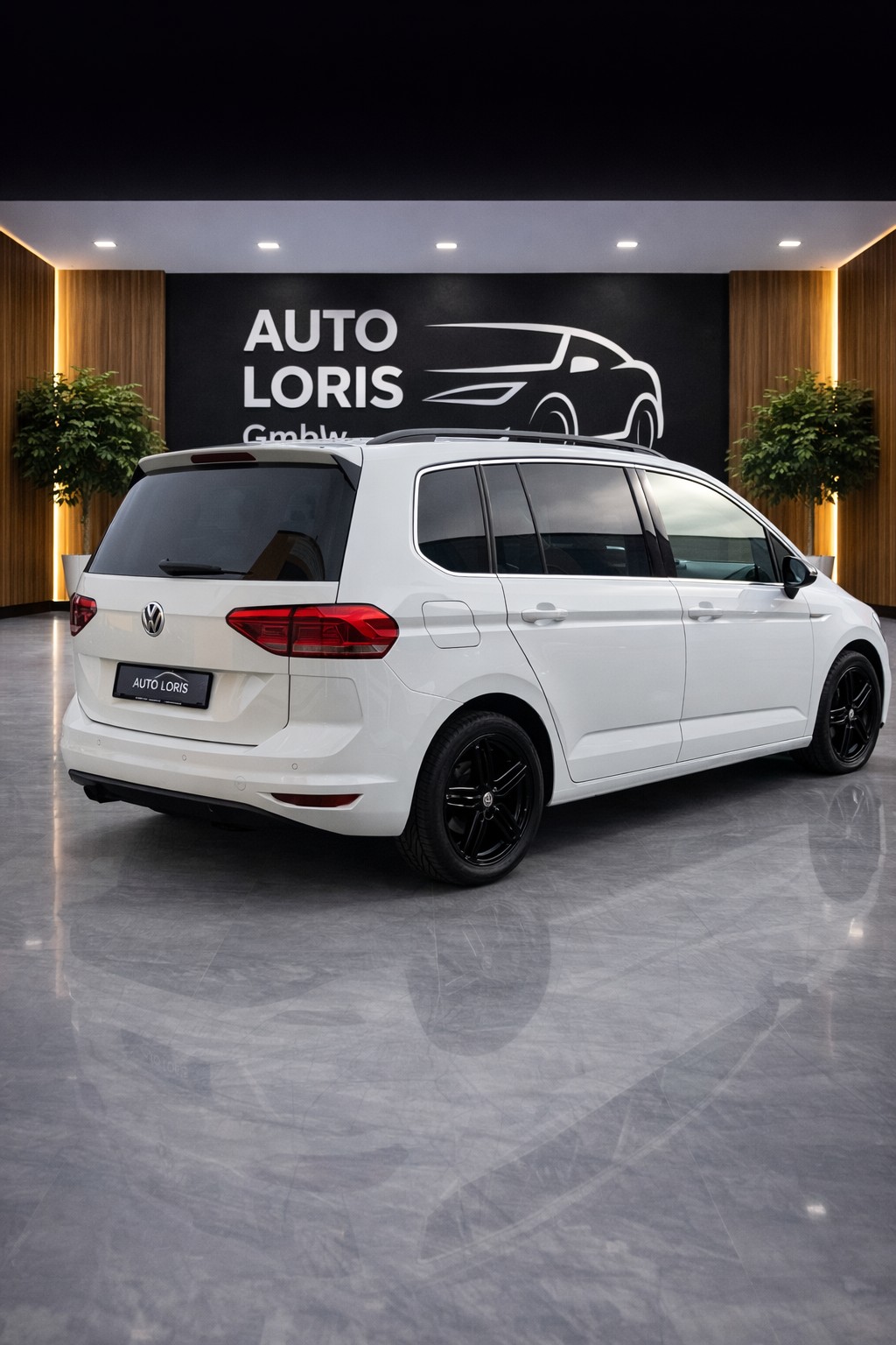 VW Touran 2.0 TDI BlueMotion Technology Comfortline-image-2