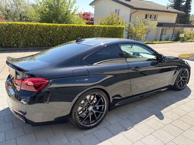 BMW original M4 CS | Carbon | OLED | CH-Fzg. | Rarität-image-11