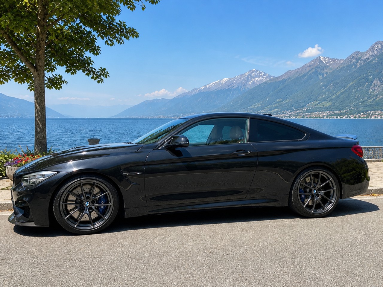 BMW original M4 CS | Carbon | OLED | CH-Fzg. | Rarität-image-5