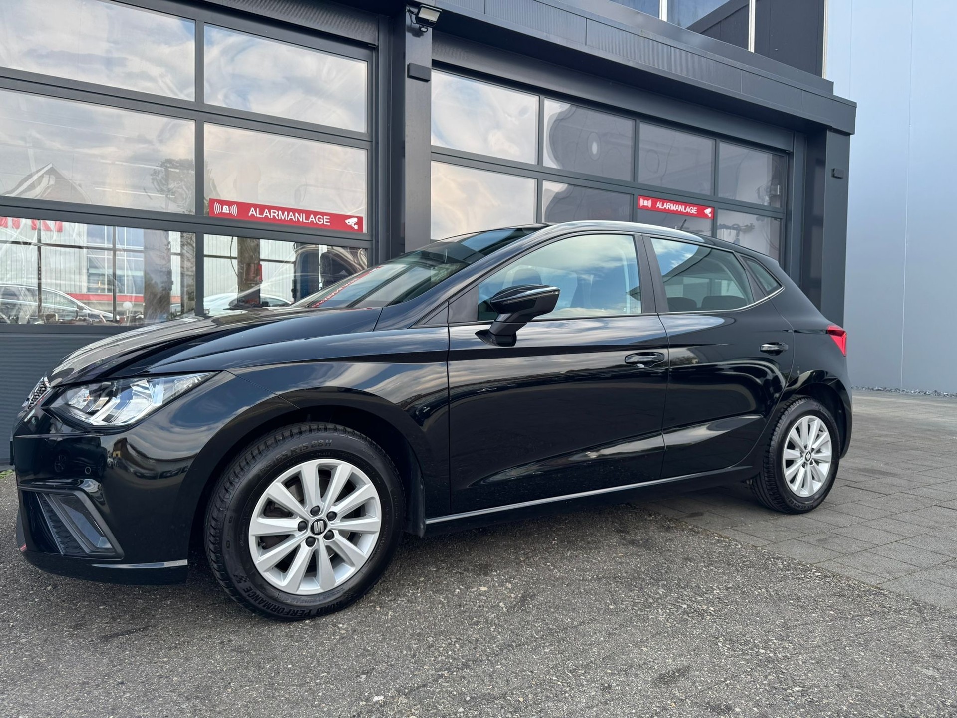SEAT Ibiza 1.0 EcoTSI Style-image-2
