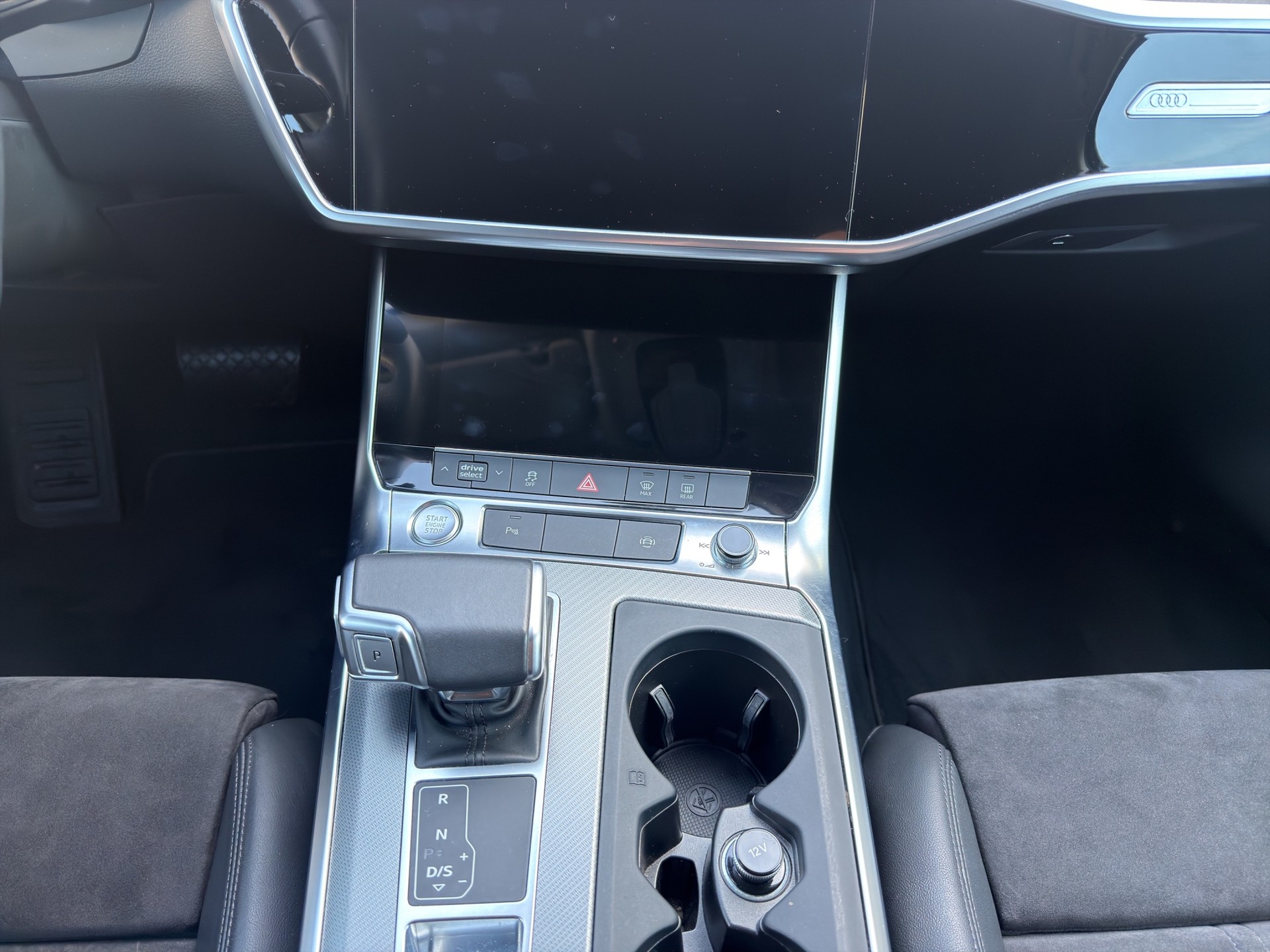 AUDI A6 Avant 45 TFSI Sport quattro S-tronic-image-9