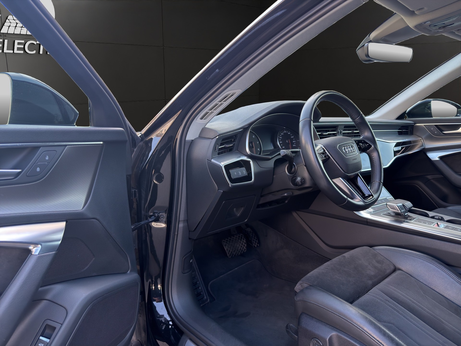 AUDI A6 Avant 45 TFSI Sport quattro S-tronic-image-5