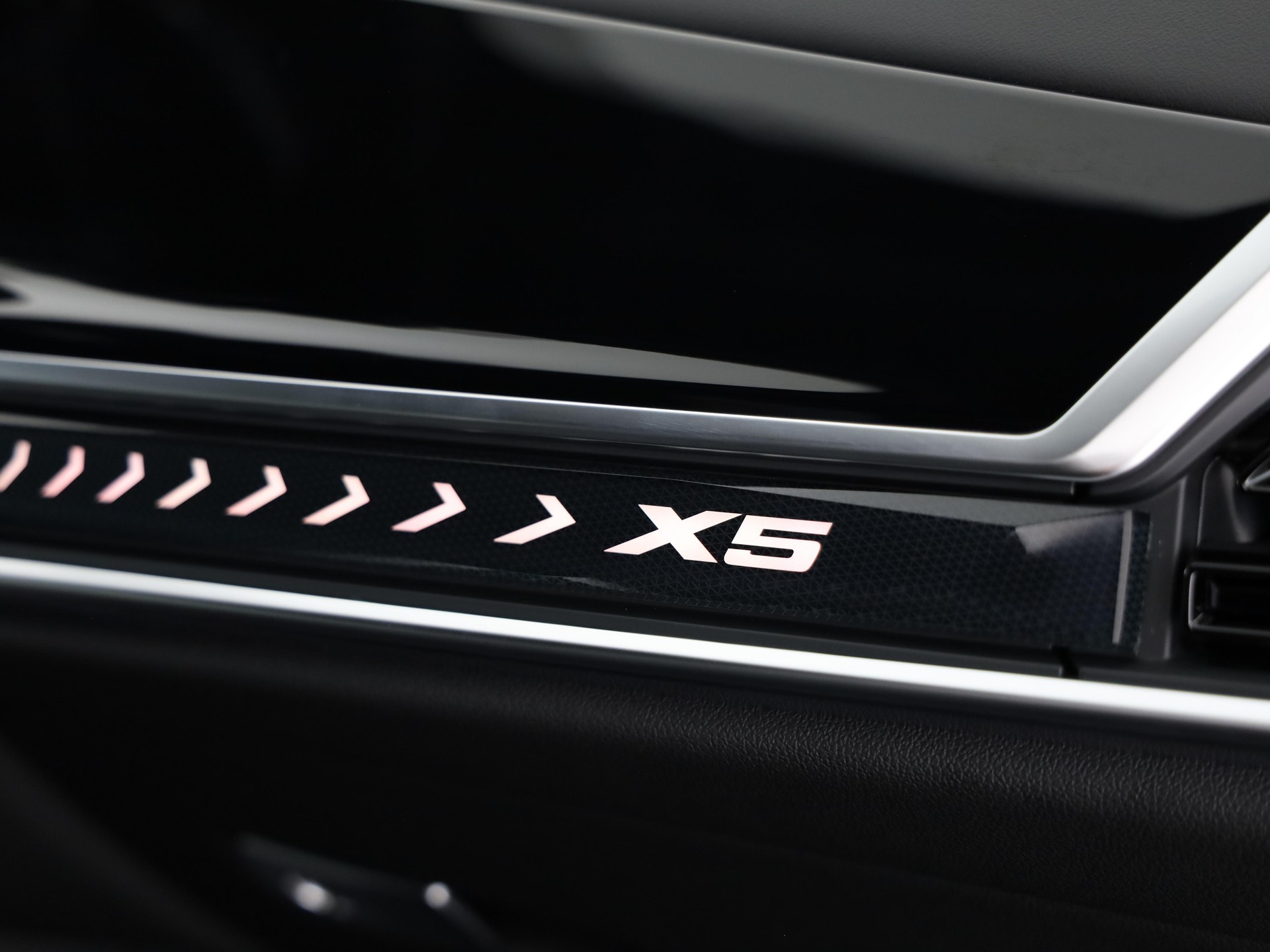 BMW X5 30d xDrive SAG-image-12