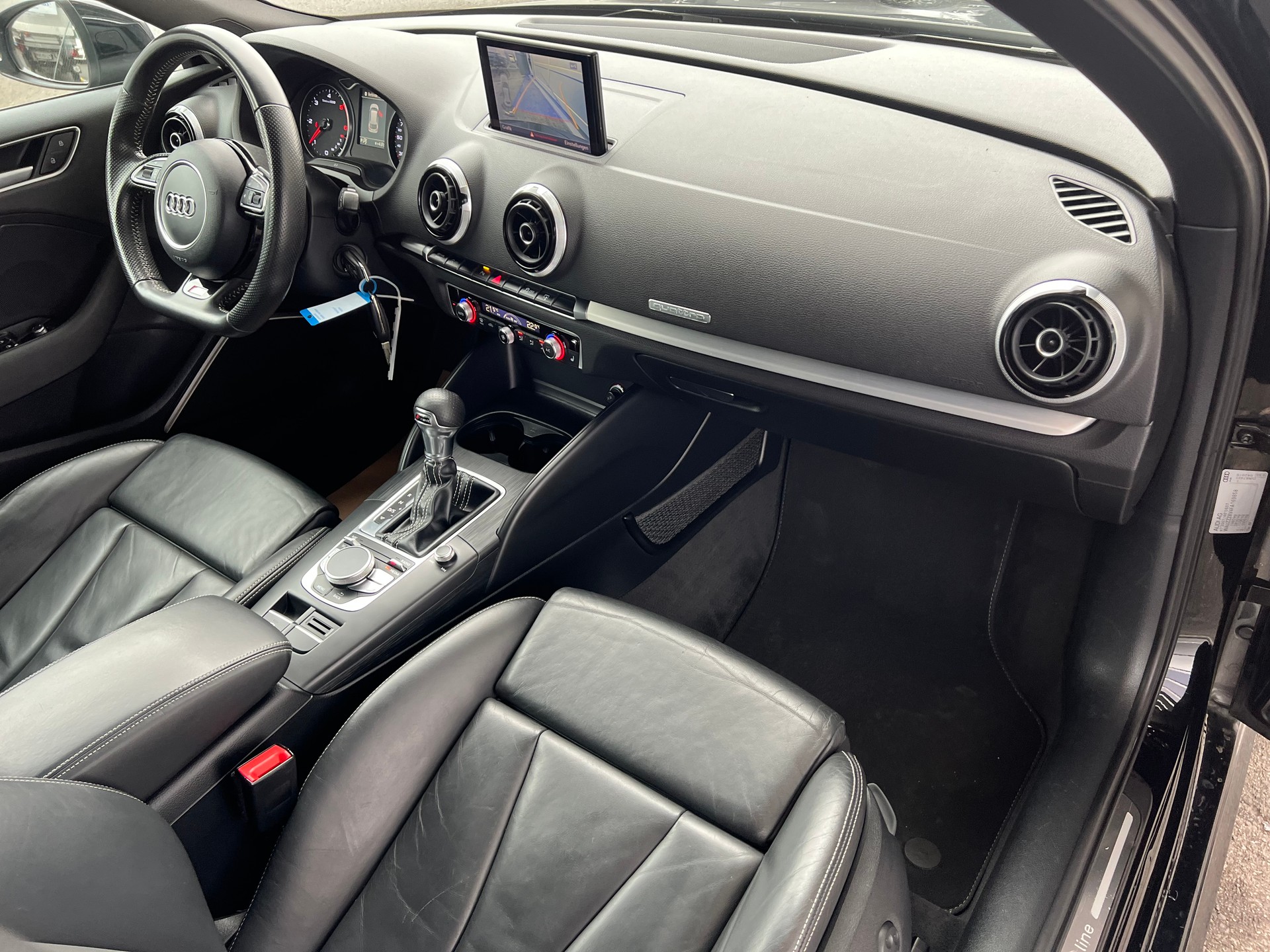 AUDI A3 Sportback 2.0 TDI S- Line Ambition 4x4 *Navigation * Leder * Rückfahrkamera * ab MFK 11.2025 * 1 Jahr Garantie möglich ***-image-10