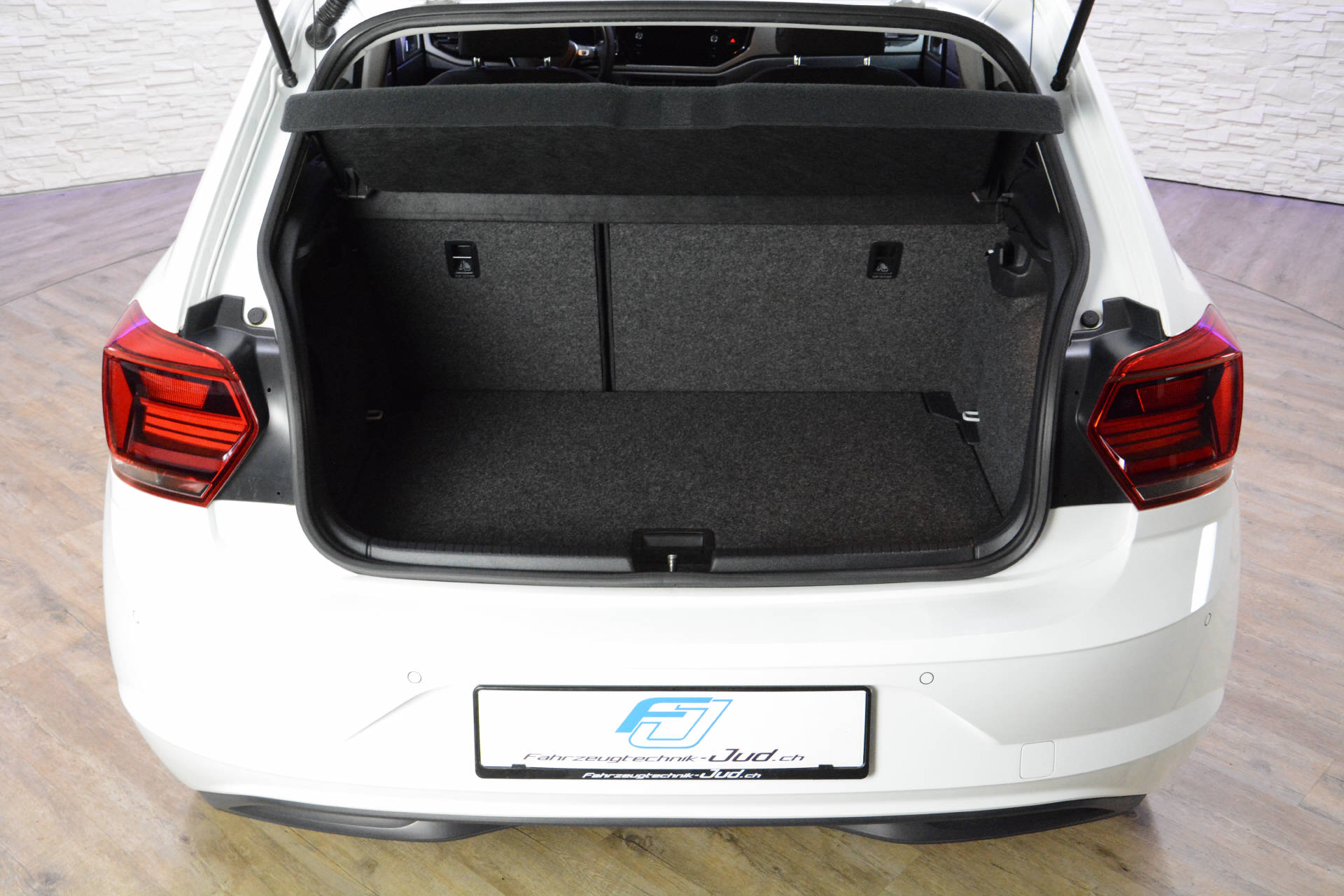 VW Polo 1.0 TSI Comfortline DSG-image-16