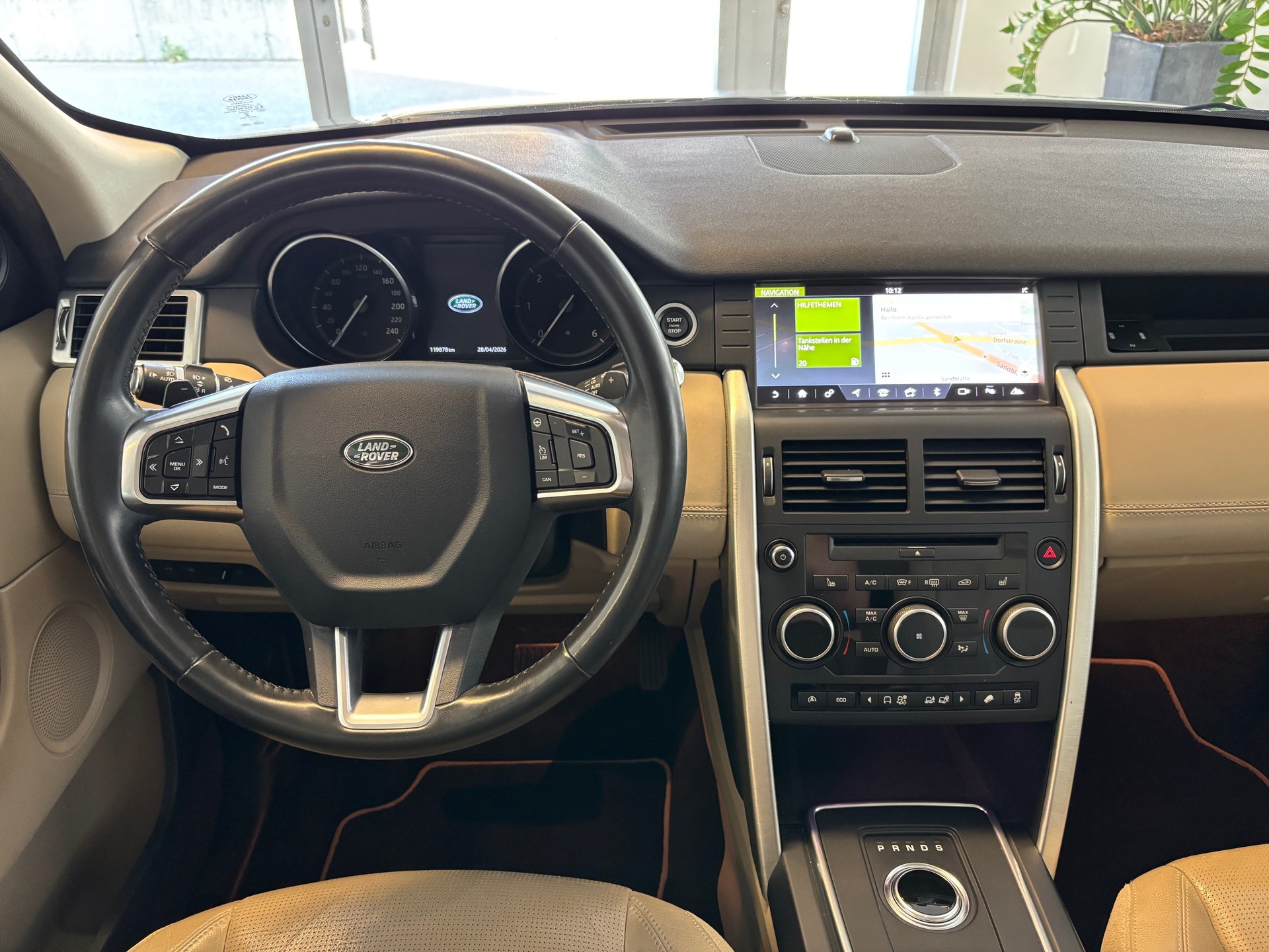 LAND ROVER Discovery Sport 2.0 TD4 HSE AT9-image-13