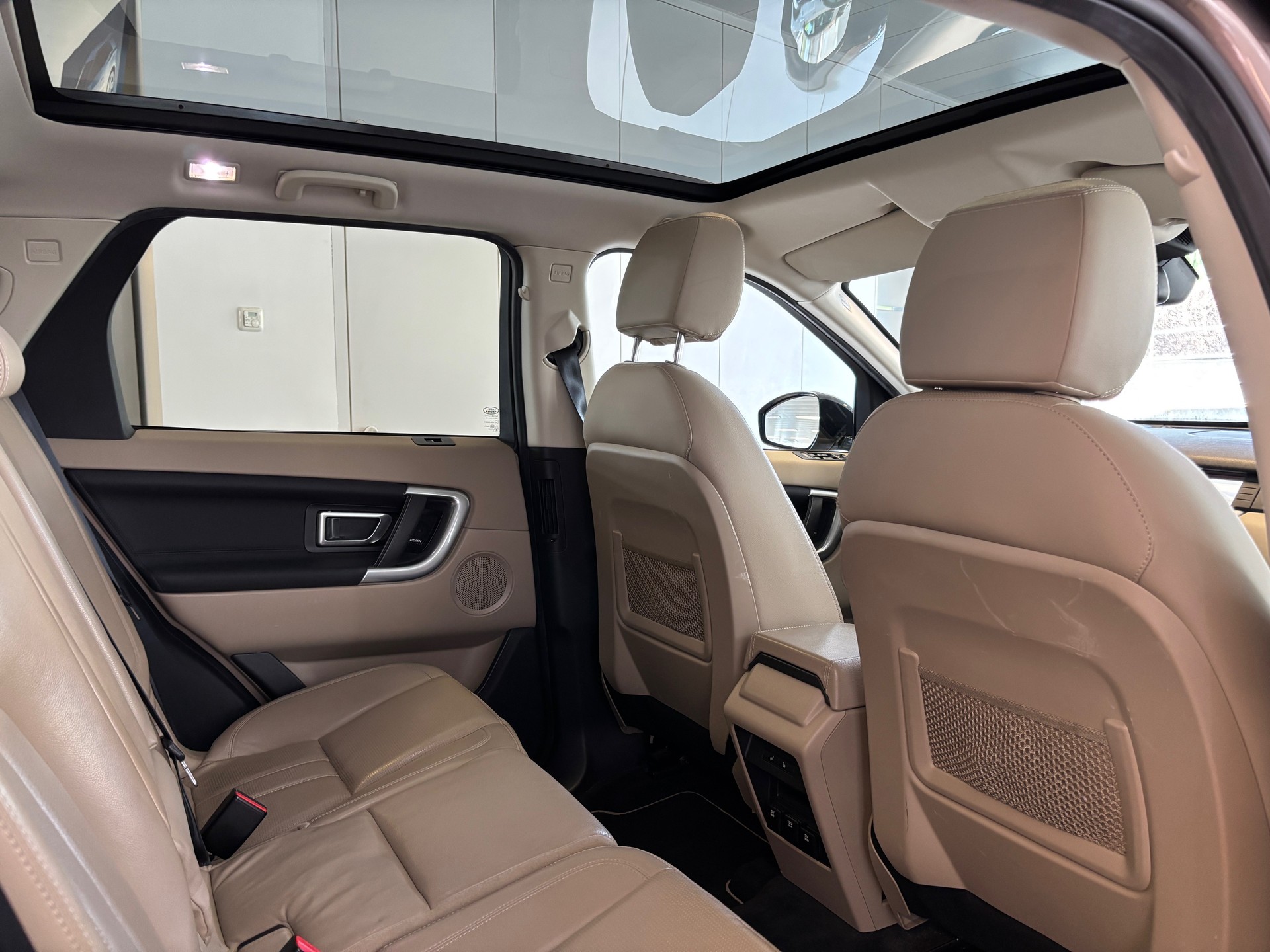 LAND ROVER Discovery Sport 2.0 TD4 HSE AT9-image-10