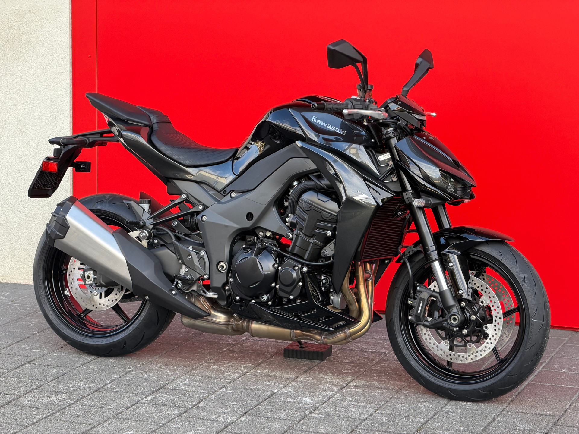KAWASAKI Z 1100-showroom-element-2