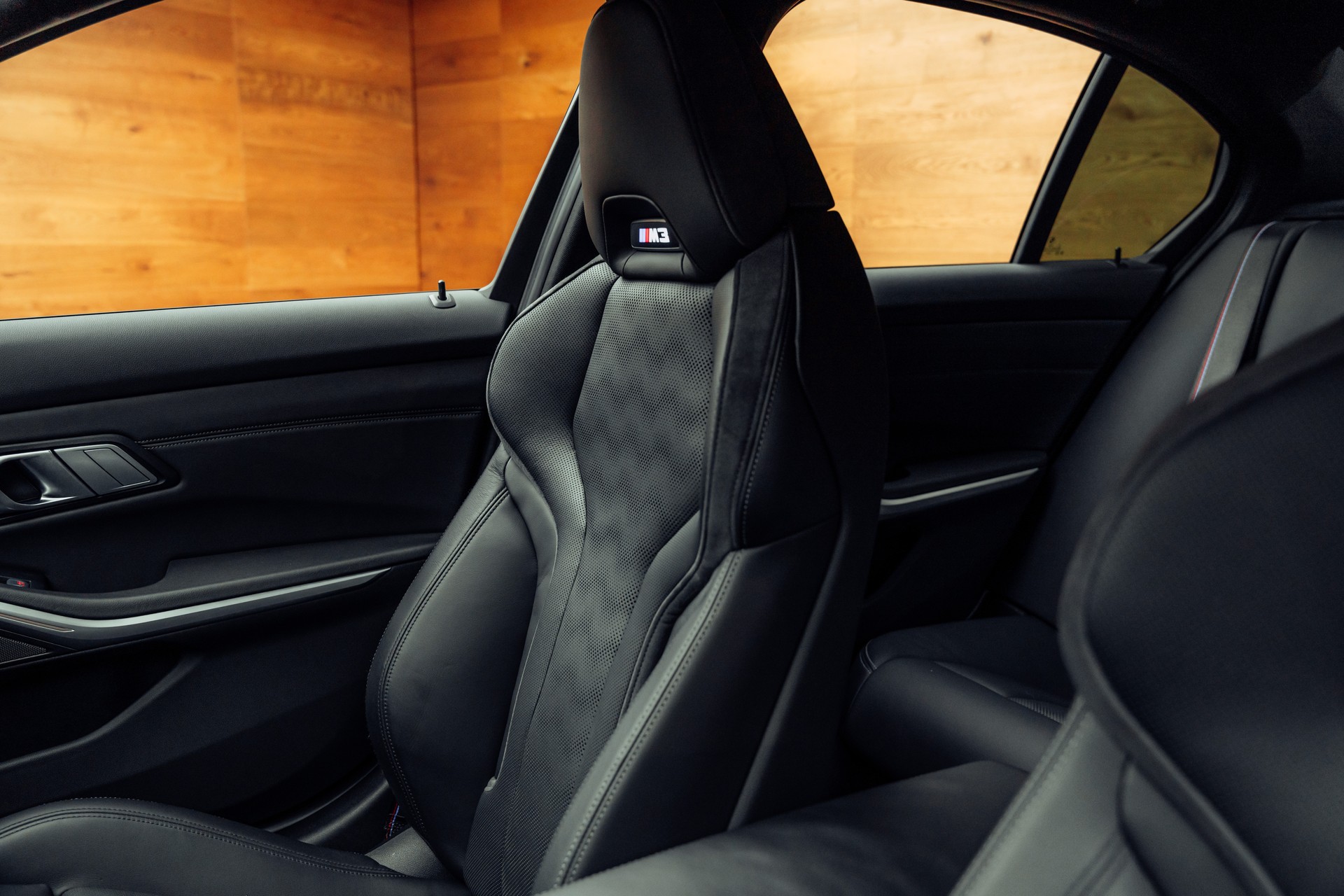 BMW M3 Competition xDrive-image-7