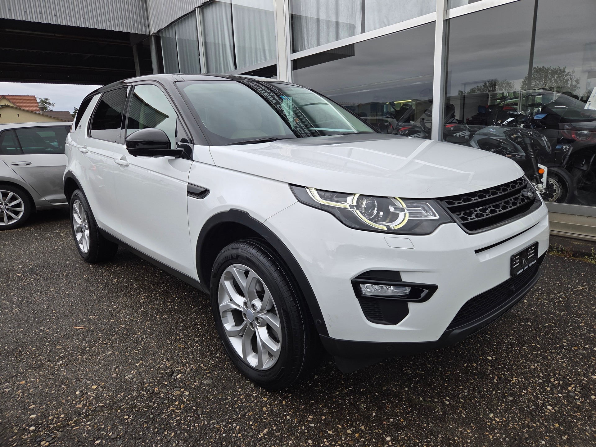 LAND ROVER Discovery Sport 2.0 TD4 HSE Luxury AT9