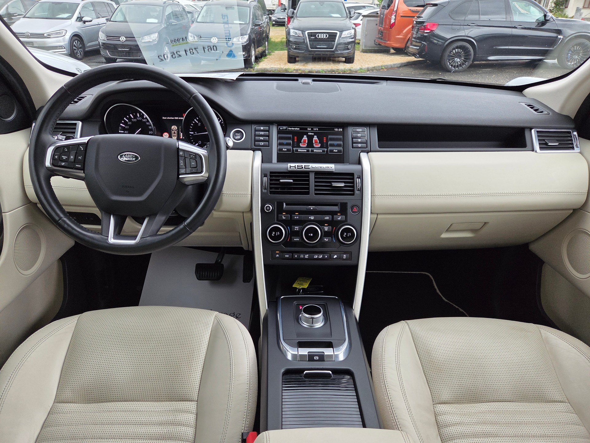 LAND ROVER Discovery Sport 2.0 TD4 HSE Luxury AT9-image-17