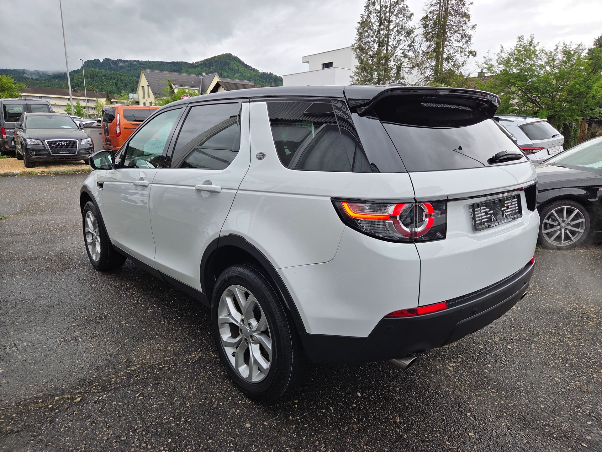 LAND ROVER Discovery Sport 2.0 TD4 HSE Luxury AT9-image-5