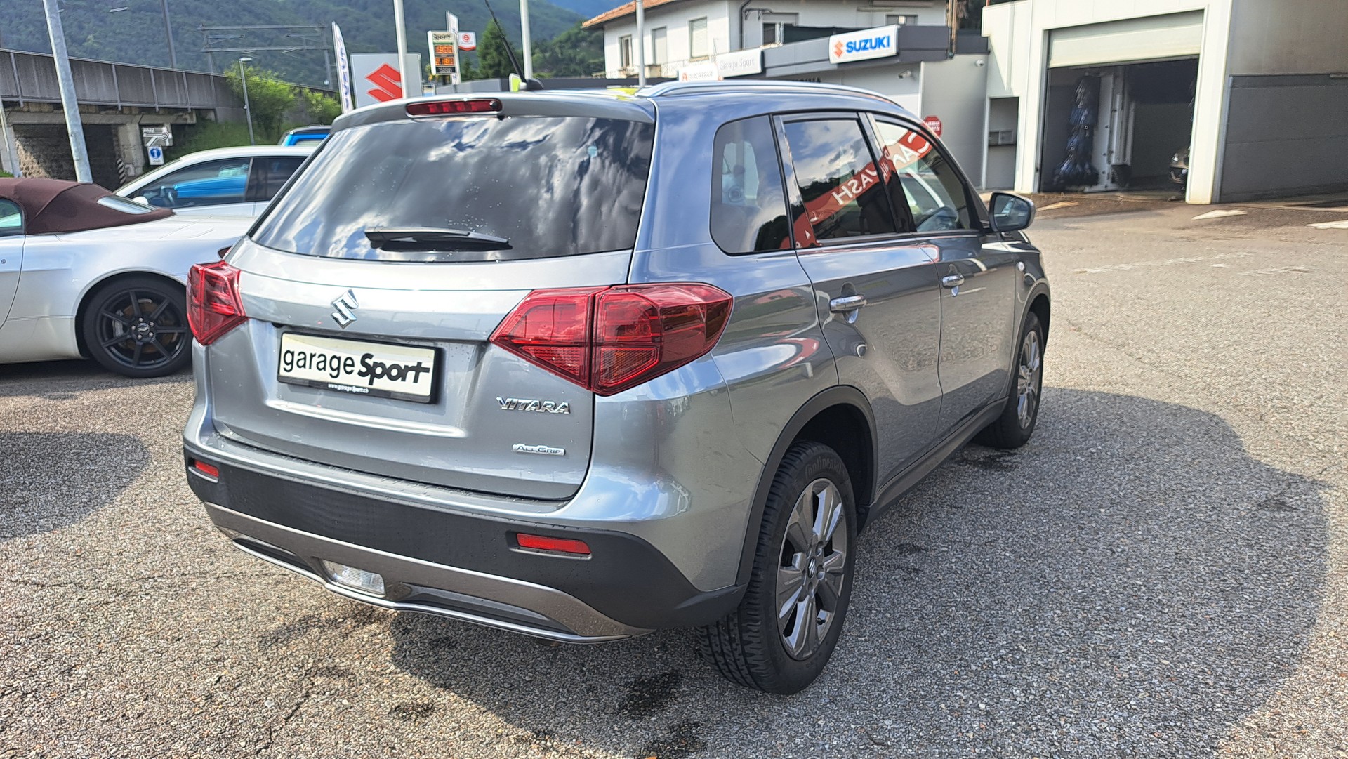 SUZUKI Vitara 1.4 Boosterjet Compact + Automatic-image-7
