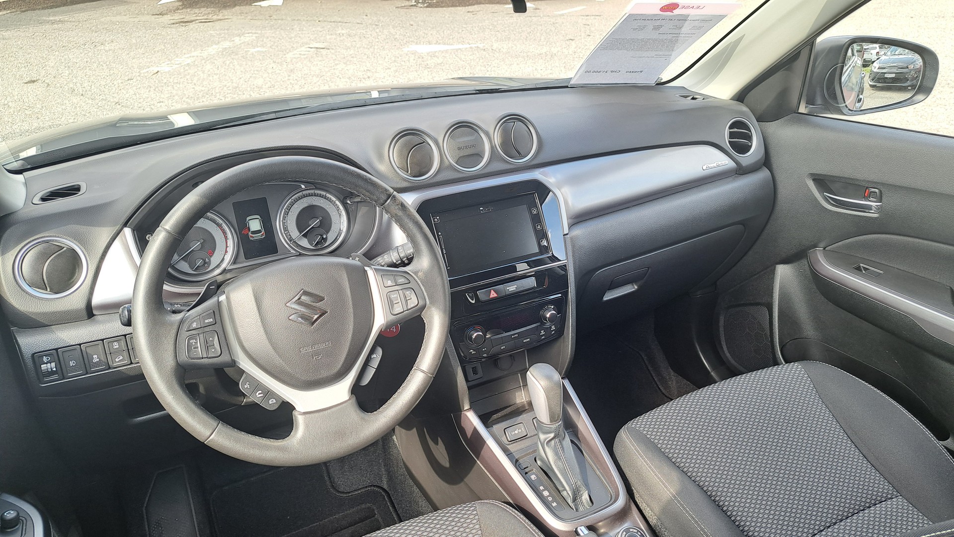 SUZUKI Vitara 1.4 Boosterjet Compact + Automatic-image-12