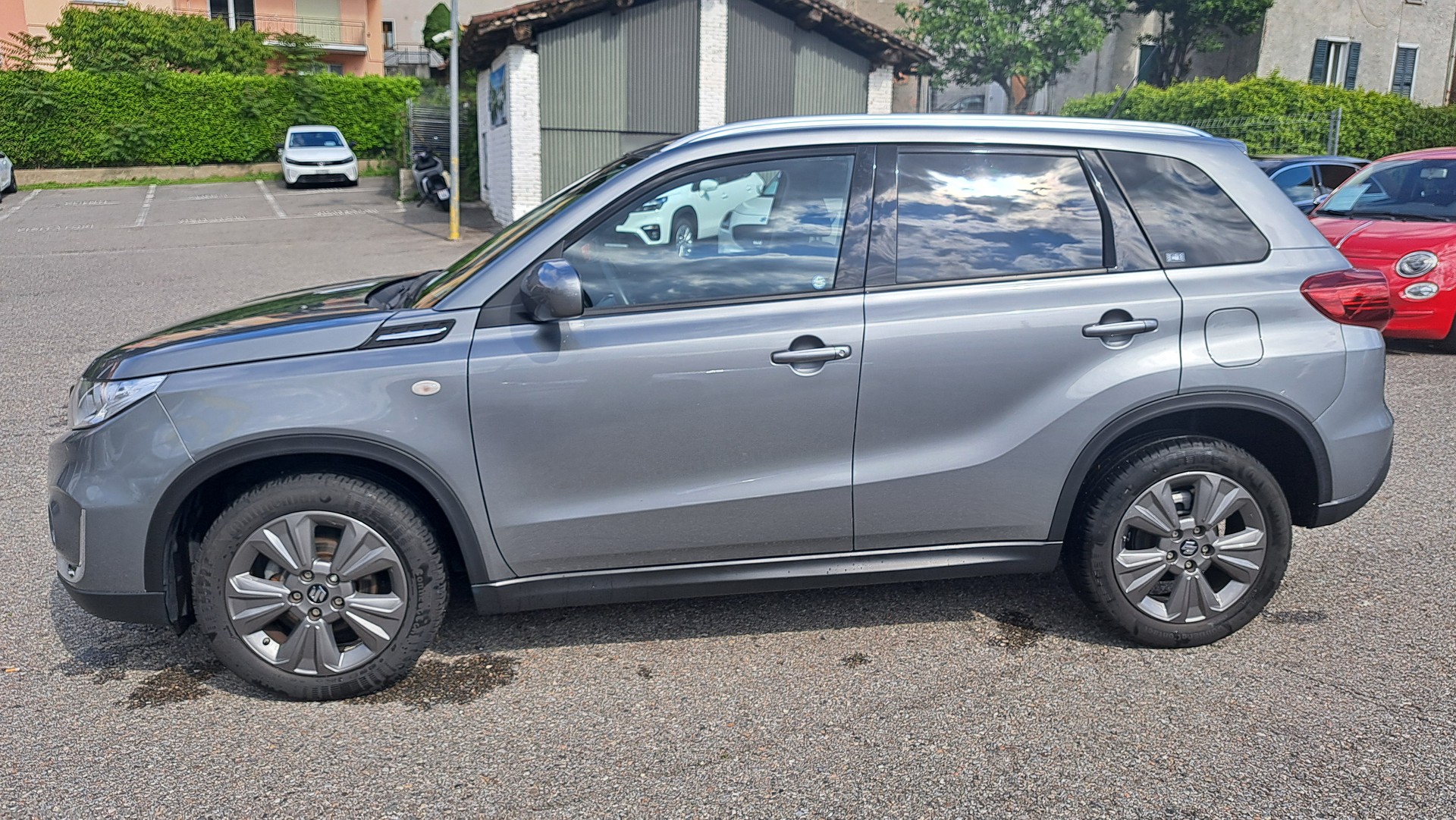 SUZUKI Vitara 1.4 Boosterjet Compact + Automatic-image-3