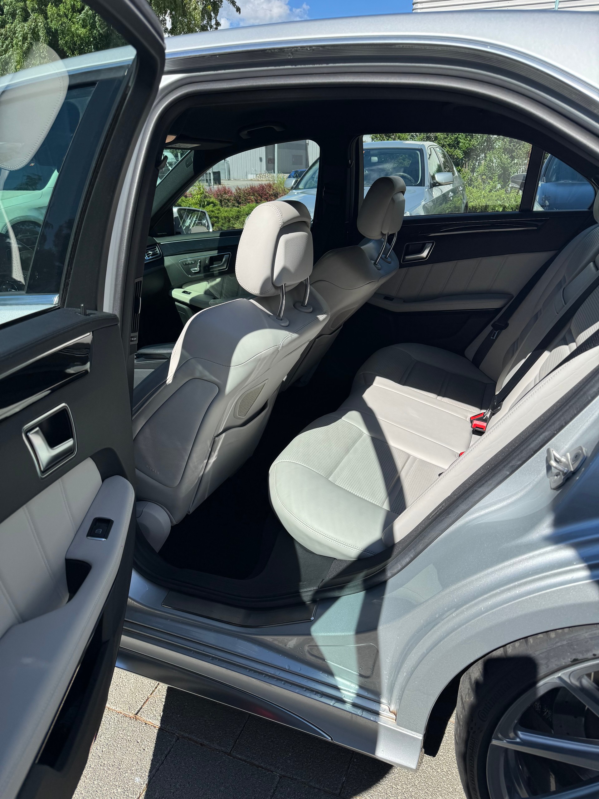 MERCEDES-BENZ E 63 AMG S 4Matic Speedshift-image-4