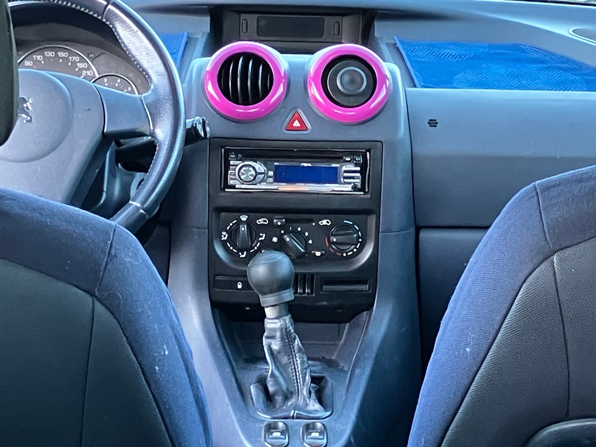 PEUGEOT 1007 1.4 Trendy-image-6