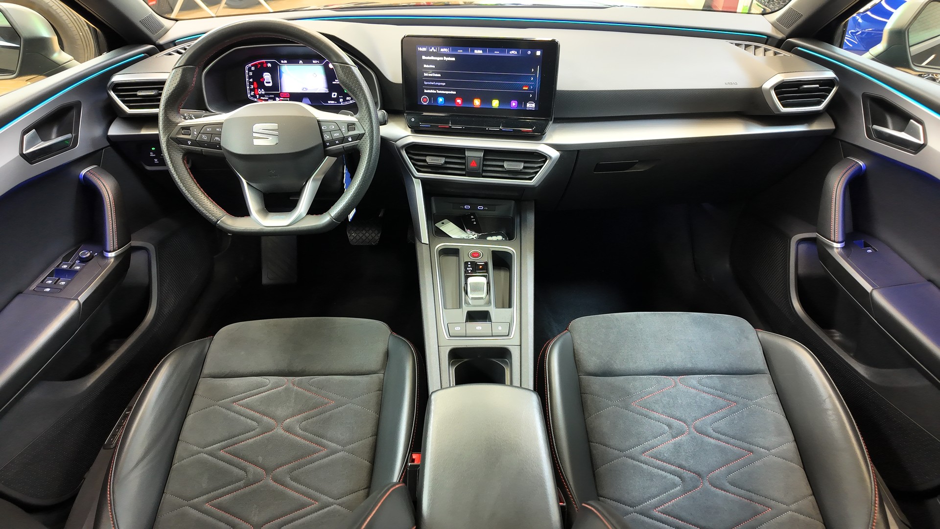 SEAT Leon ST 1.5 eTSI mHEV DSG Hola FR-image-9