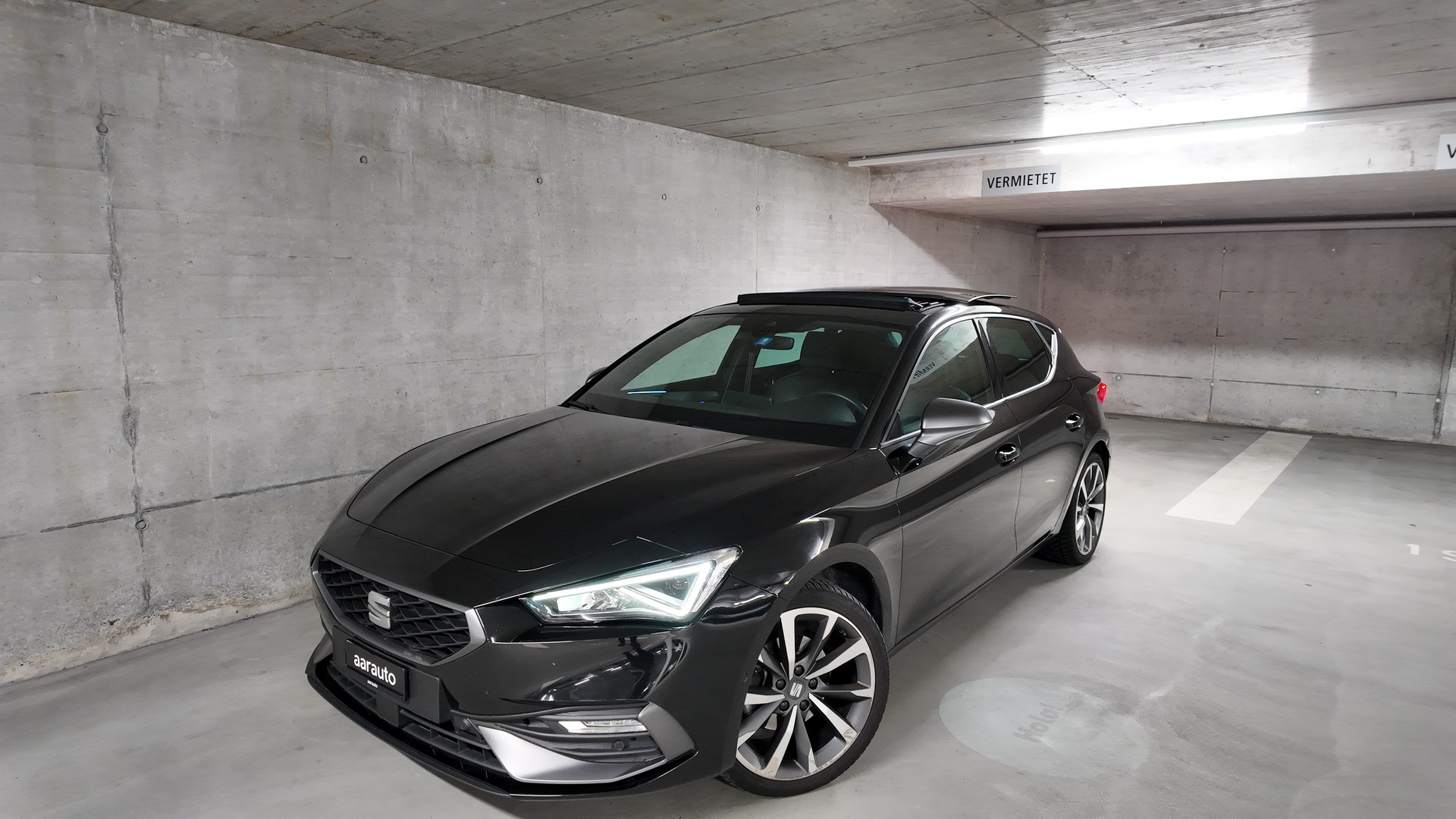 SEAT Leon ST 1.5 eTSI mHEV DSG Hola FR-image-0