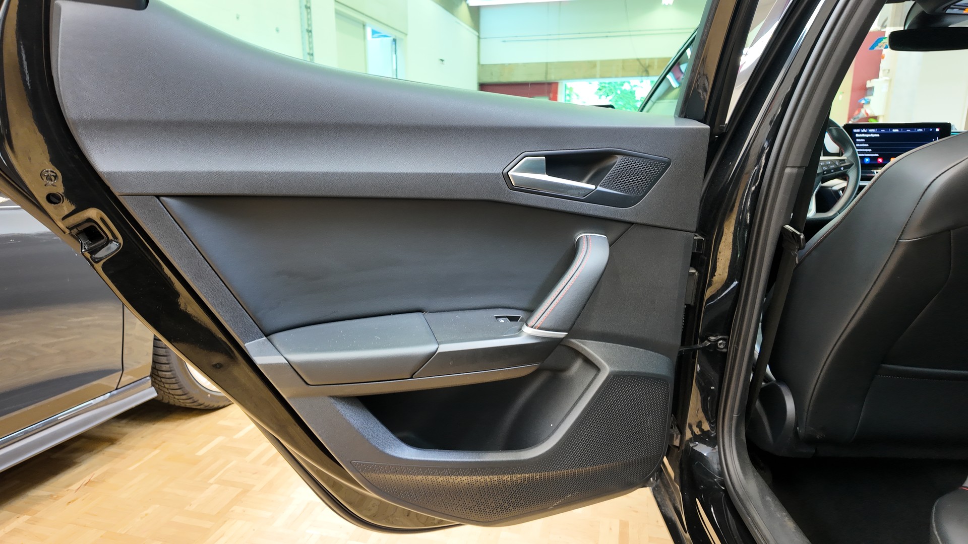 SEAT Leon ST 1.5 eTSI mHEV DSG Hola FR-image-18