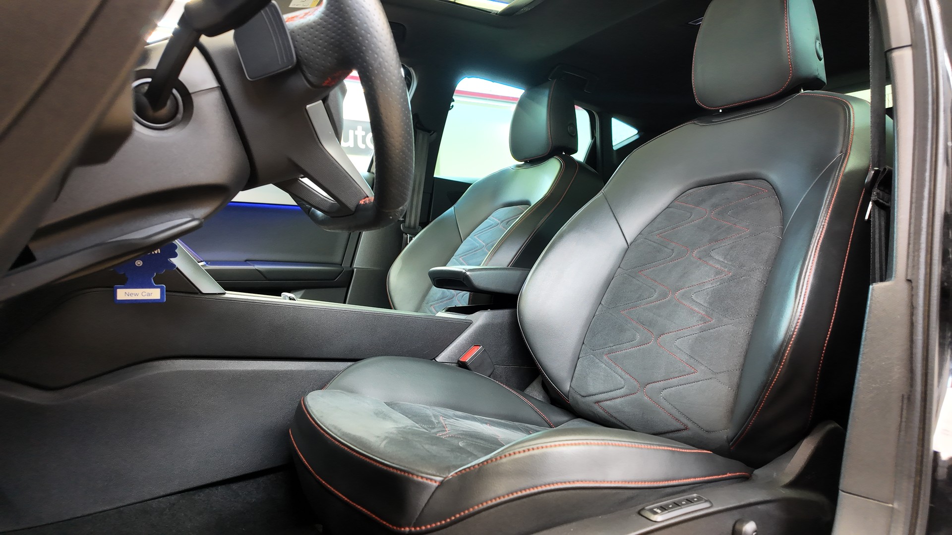 SEAT Leon ST 1.5 eTSI mHEV DSG Hola FR-image-13