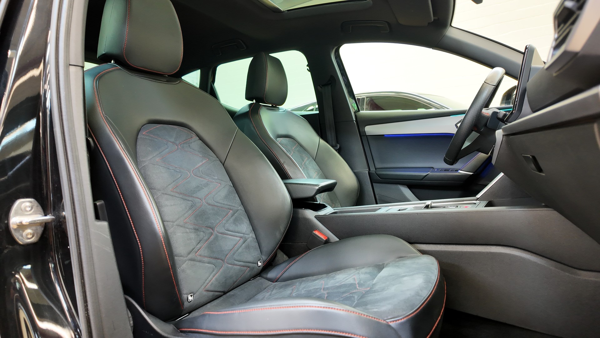 SEAT Leon ST 1.5 eTSI mHEV DSG Hola FR-image-17