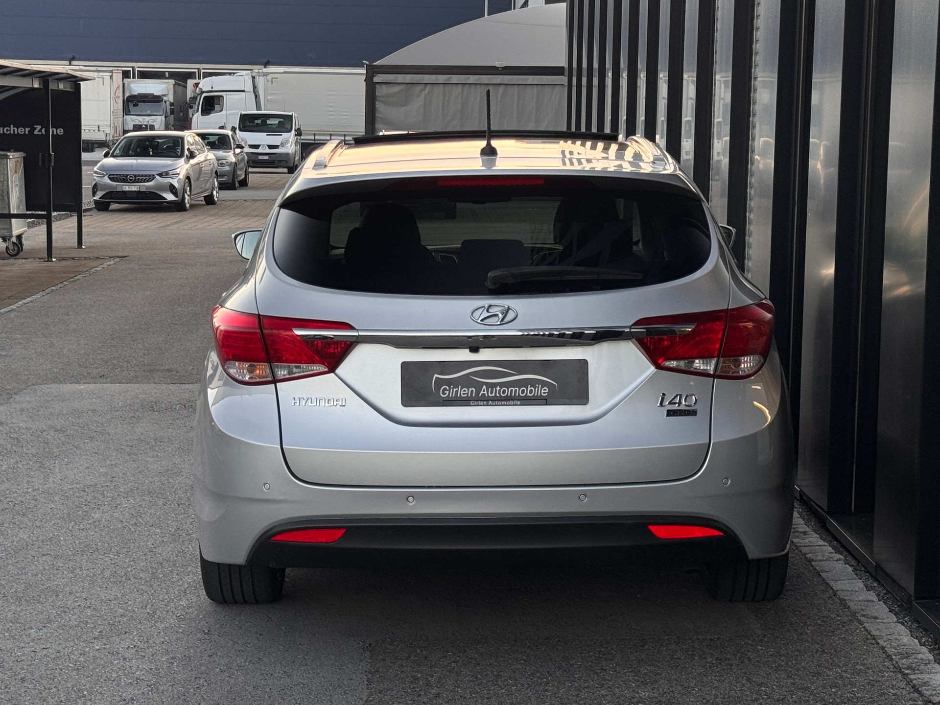 HYUNDAI i40 Wagon 1.7 CRDI Premium Automatic-image-5