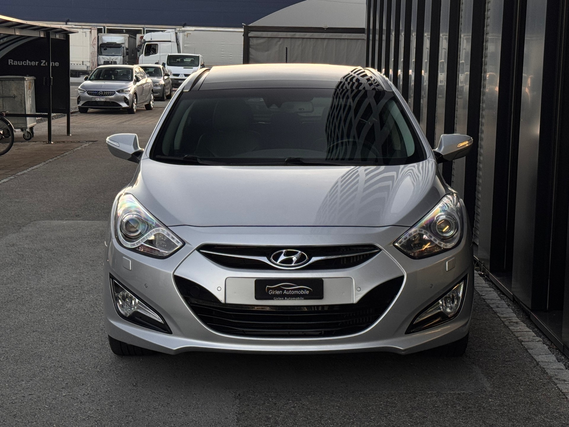 HYUNDAI i40 Wagon 1.7 CRDI Premium Automatic-image-6