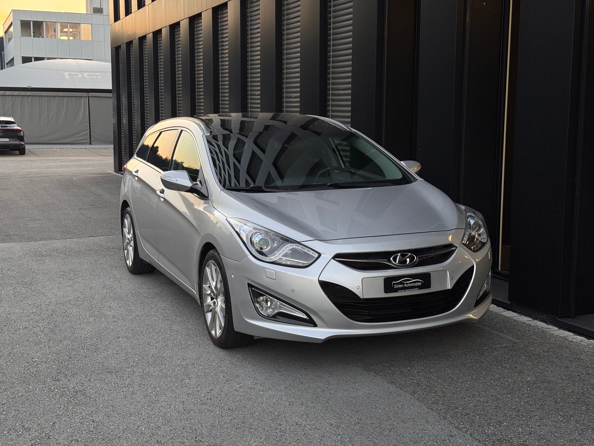 HYUNDAI i40 Wagon 1.7 CRDI Premium Automatic-image-7