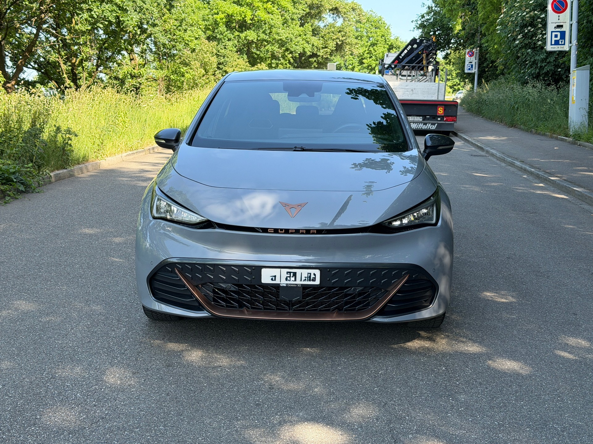 CUPRA Born 58 kWh-showroom-element-3