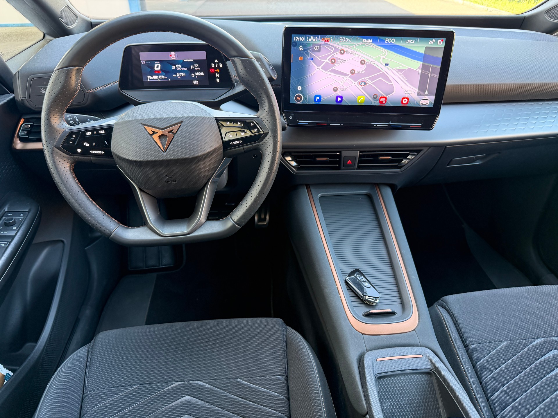 CUPRA Born 58 kWh-showroom-element-1